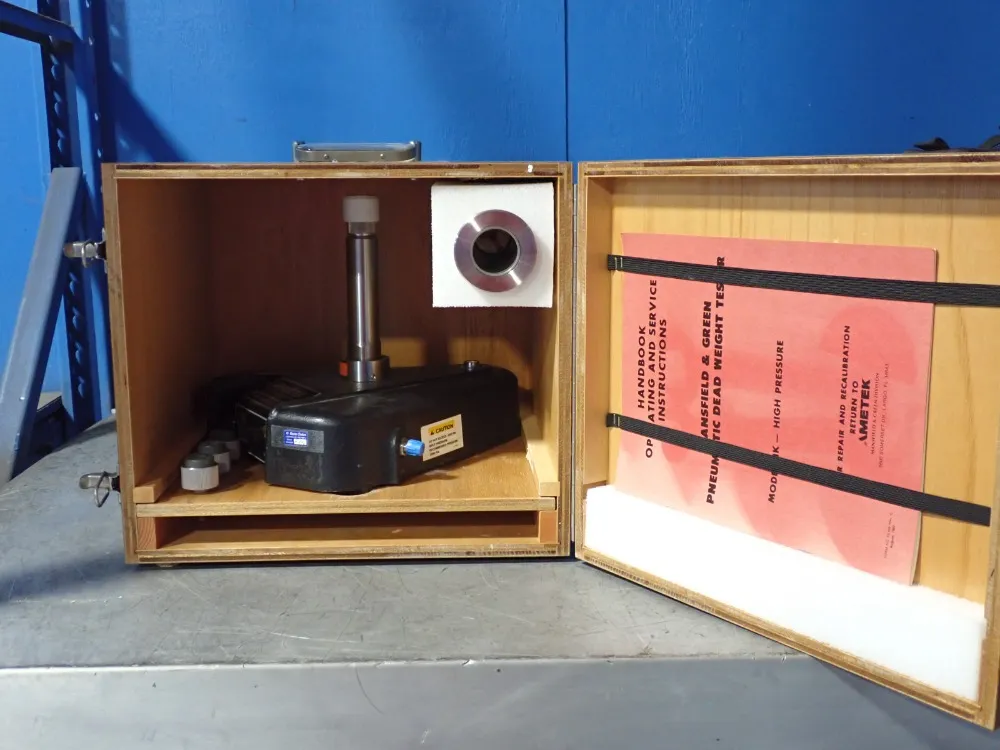 Ametek Pneumatic Pressure Tester - Hk