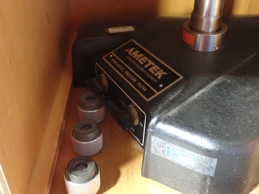 Ametek Pneumatic Pressure Tester - Hk