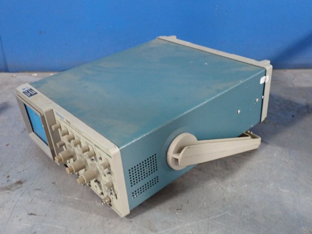 Tektronix 50 Mhz Oscilloscope - 2225