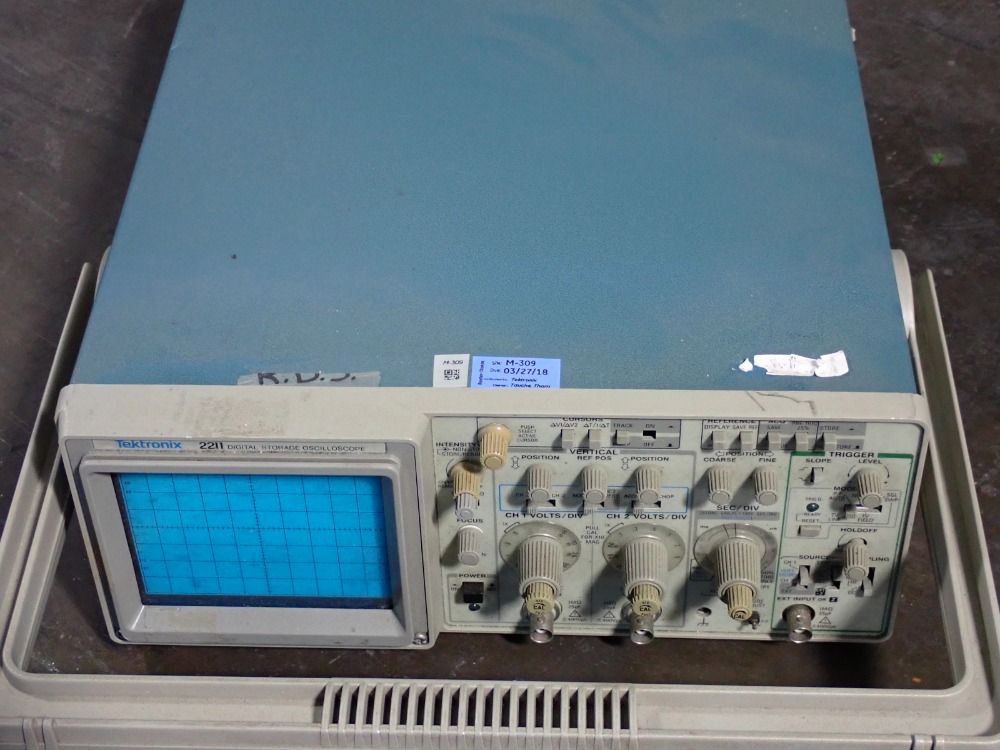 Tektronix 85 W Oscilloscope, Digital Storage - 2211