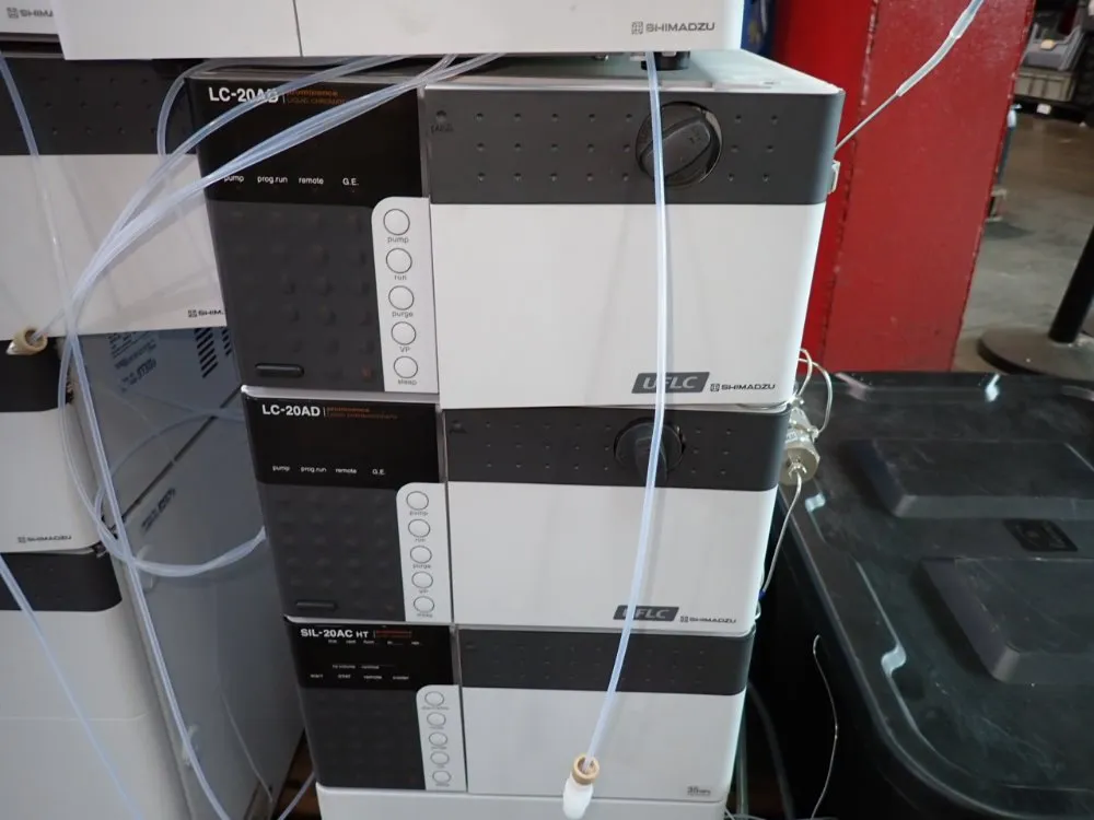 Shimadzu Liquid Chromatography System - Sil-20acht