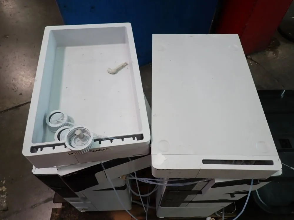 Shimadzu Liquid Chromatography System - Sil-20acht