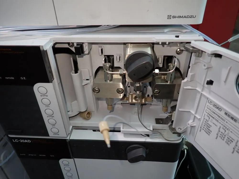 Shimadzu Liquid Chromatography System - Sil-20acht