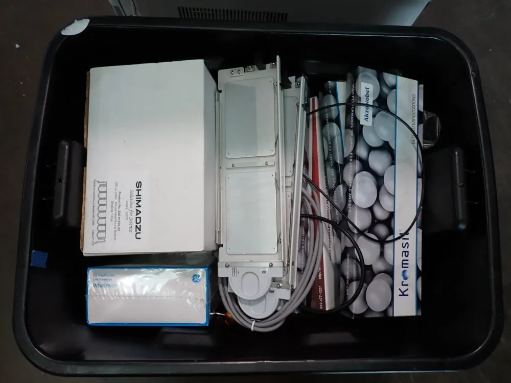 Shimadzu Liquid Chromatography System - Sil-20acht