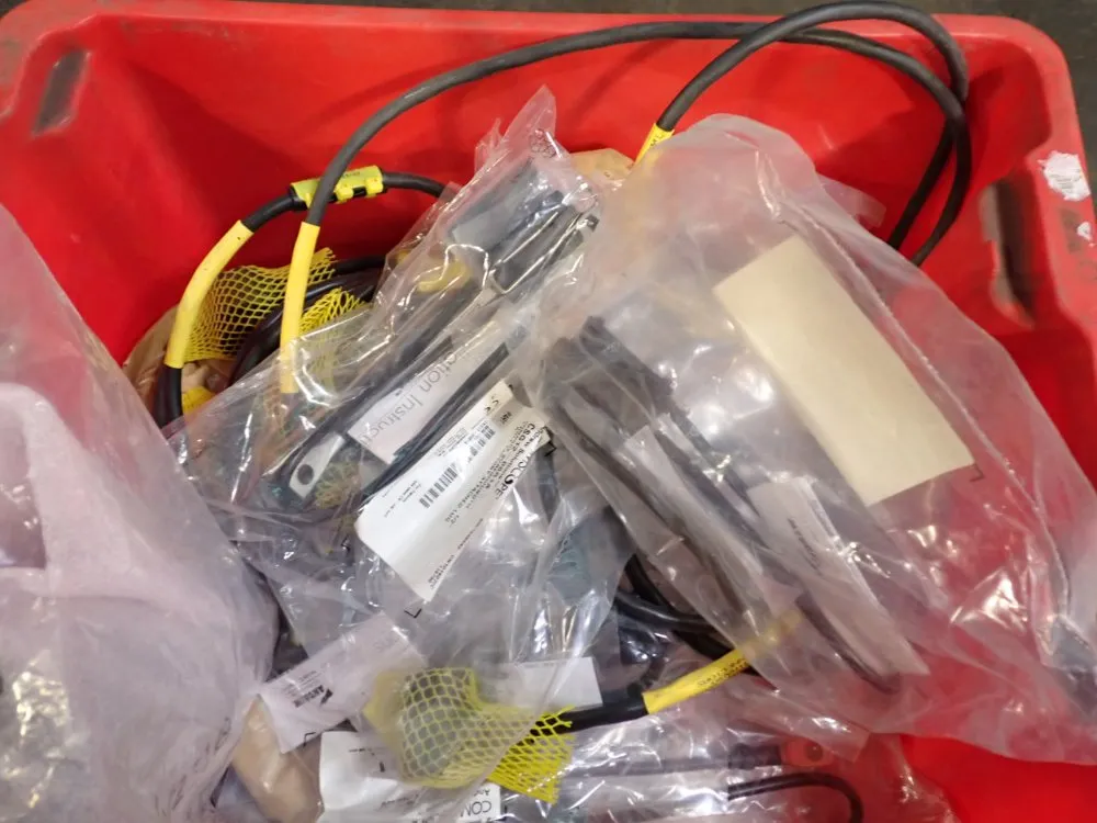 Commscope Compact Sureground, Connectors