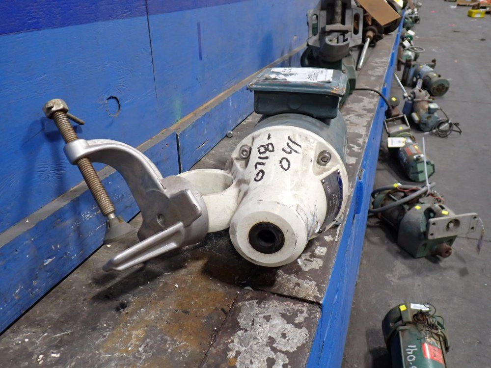 Reliance Electric 3/4hp Mixer - D-075ve