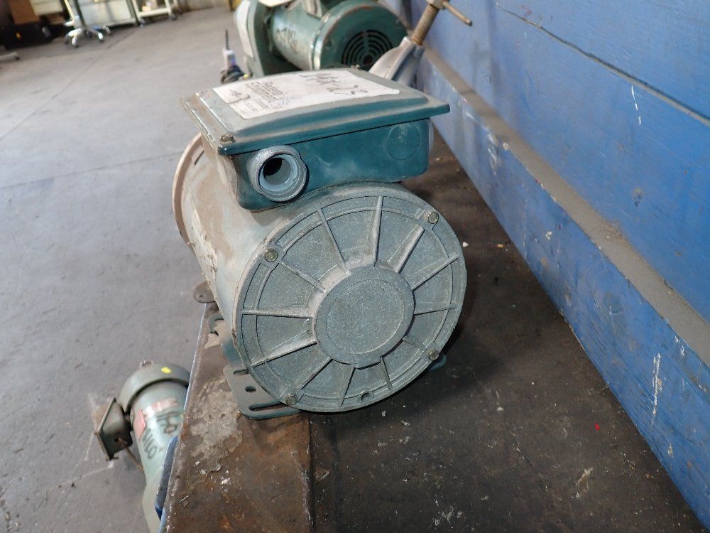 Reliance Electric 3/4hp Mixer - D-075vf