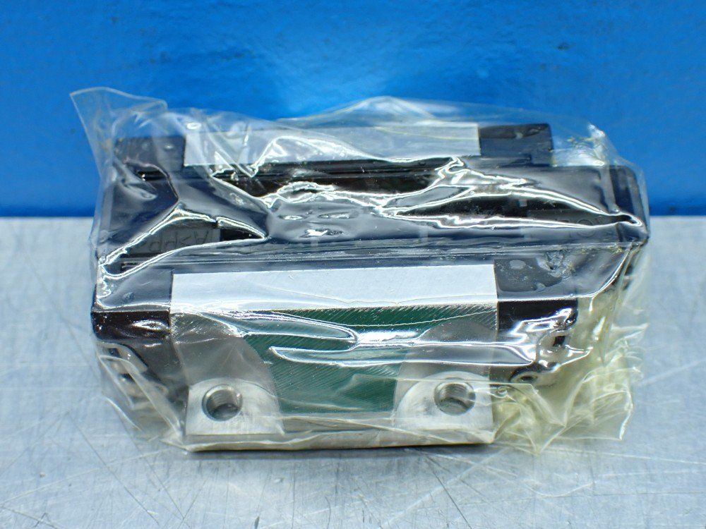 Rexroth Size 15 Carbon Steel Ball Runner Block - R165119420