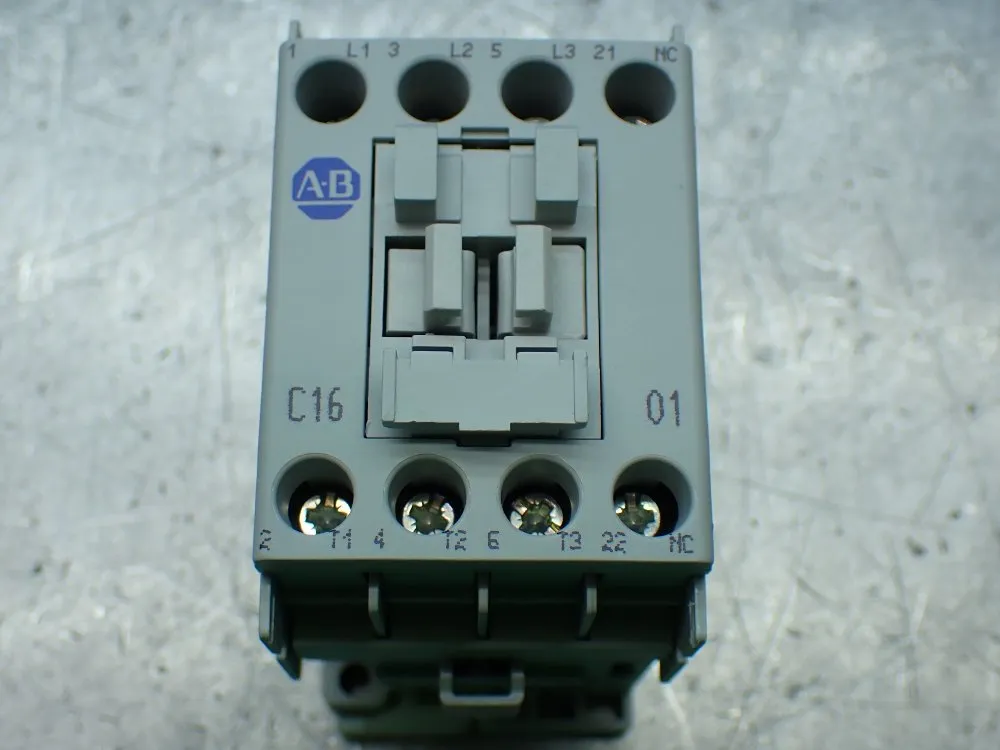 Allen-bradley 3-phase Contactor. - 100-c16d01