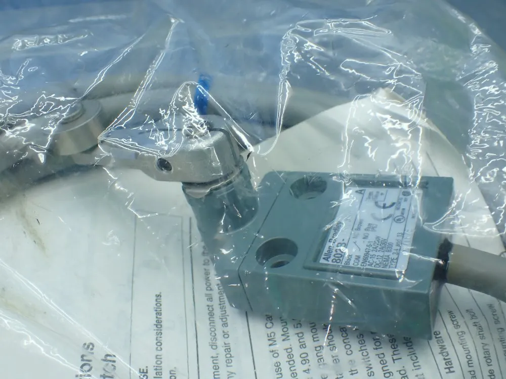 Allen-bradley Compact Limit Switch, 3 Meter Cable - 802b-csaaxsxc3