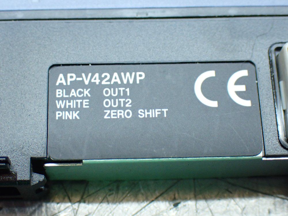 Keyence Sensor Amplifier Unit - Ap-v42awp