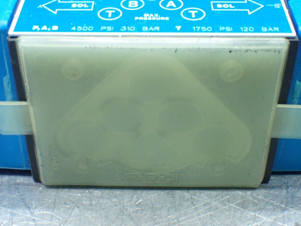 Eaton Vickers Hydraulic Directional Control Valve - Dg4v4-012c-m-u-h5-10