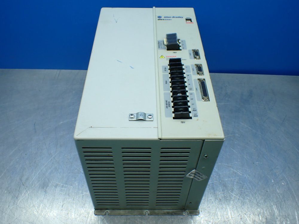 Allen-bradley Ultra3000i Digital Servo Drive. - 2098-dsd-hv220x