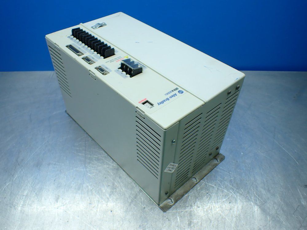 Allen-bradley Ultra3000i Digital Servo Drive. - 2098-dsd-hv220x