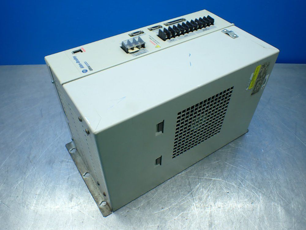 Allen-bradley Ultra3000i Digital Servo Drive. - 2098-dsd-hv220x
