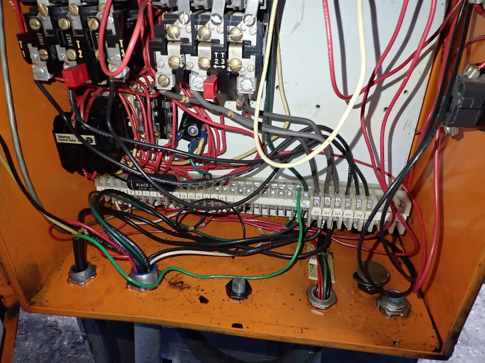 Leblond 16" X 32" Lathe