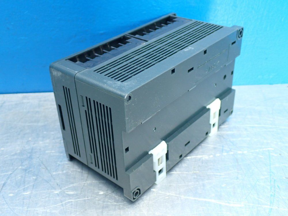Ge Versamax 20-point Plc Micro Controller - Ic200udd020-cf