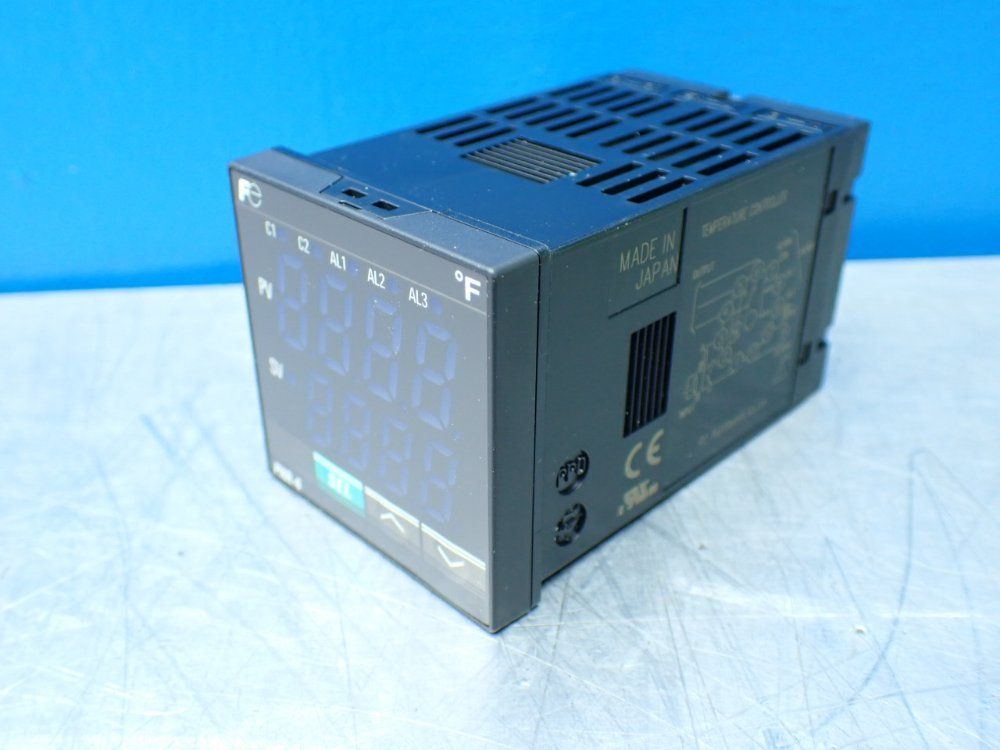 Fuji Electric Panel Mount Temperature Controller - Pxr4-ras1-5v0a1