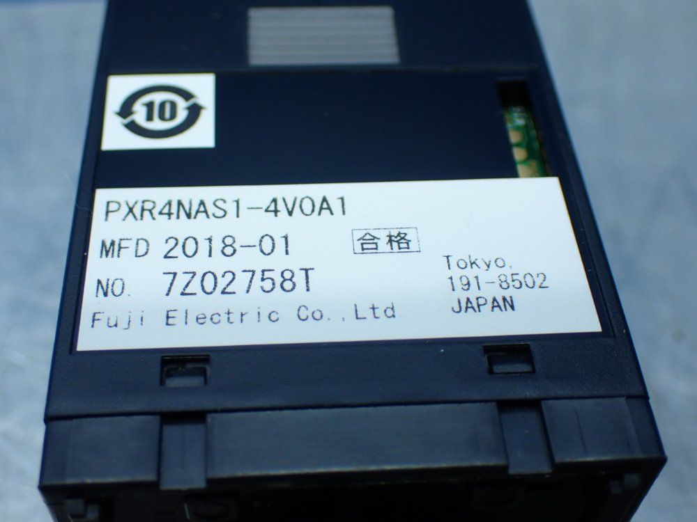 Fuji Electric Panel Mount Temperature Controller - Pxr4-nas1-4v0a1
