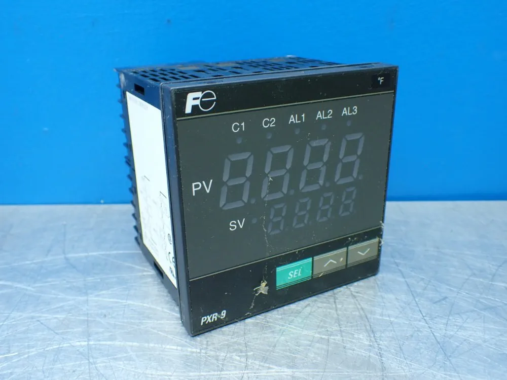 Fuji Electric Panel Mount Temperature Controller - Pxr9ray1-4v0a1
