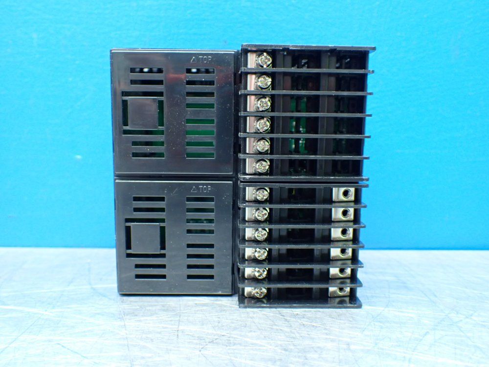 Fuji Electric Panel Mount Temperature Controller - Pxr9ray1-4v0a1