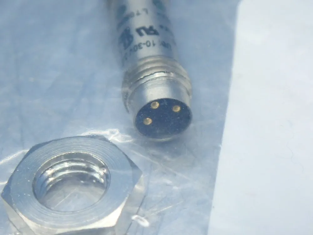 Carlo Gavazzi Industrial Proximity Sensor - Ia08bsf15pom5