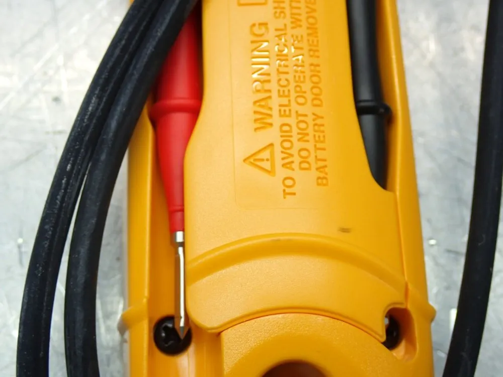 Fluke All-in-one Voltage / Continuity / Current Electrical Tester - T5-1000