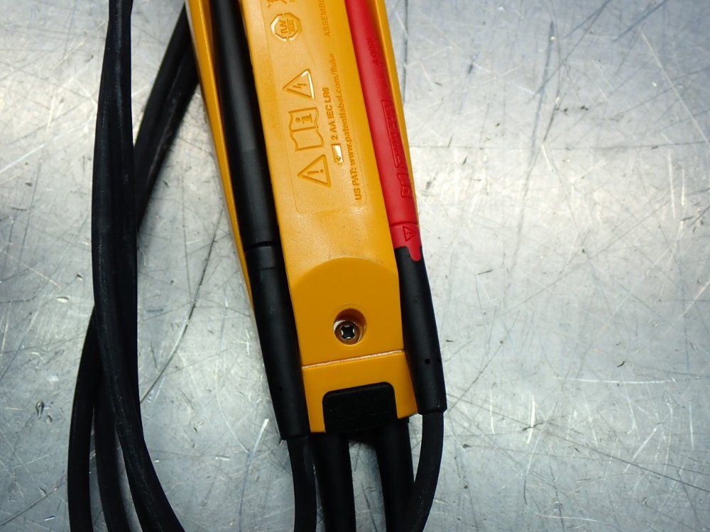 Fluke All-in-one Voltage / Continuity / Current Electrical Tester Unit - T5-600