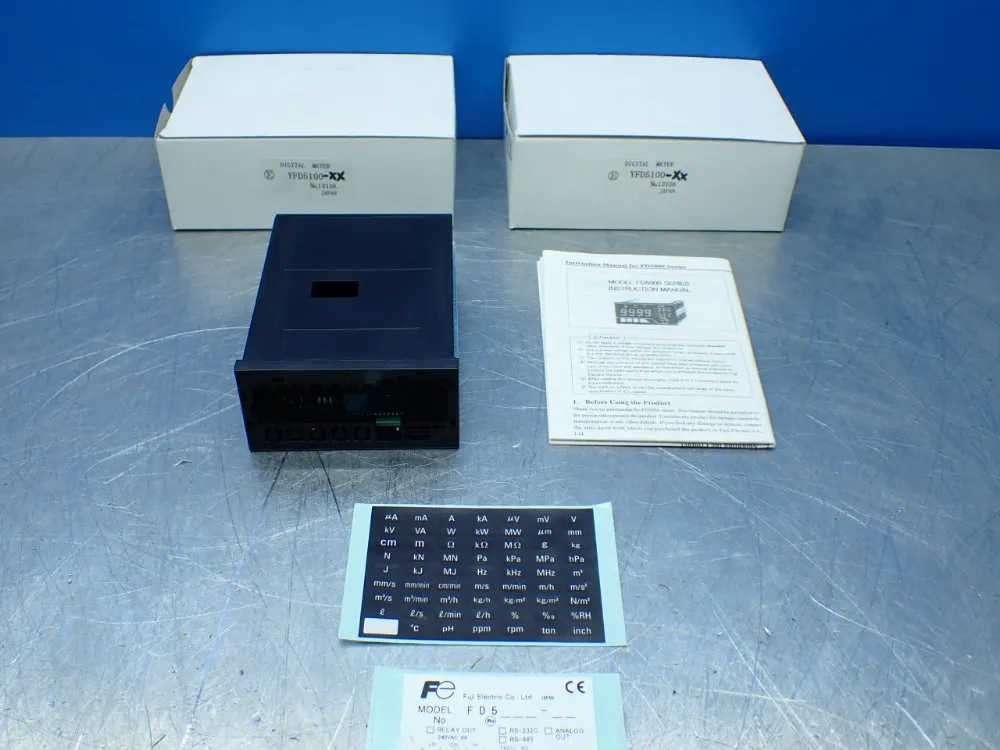 Fuji Electric 2 Panel Meters. - Yfd5100-xx