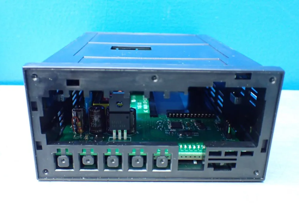 Fuji Electric 2 Panel Meters. - Yfd5100-xx