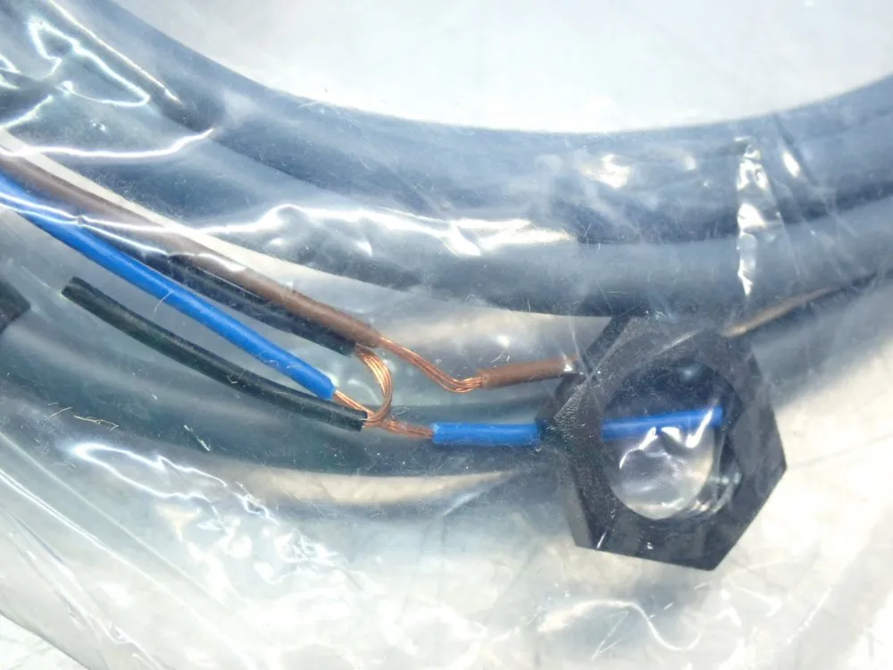 Carlo Gavazzi Inductive Proximity Sensor Switch - Ei1204pp0pl