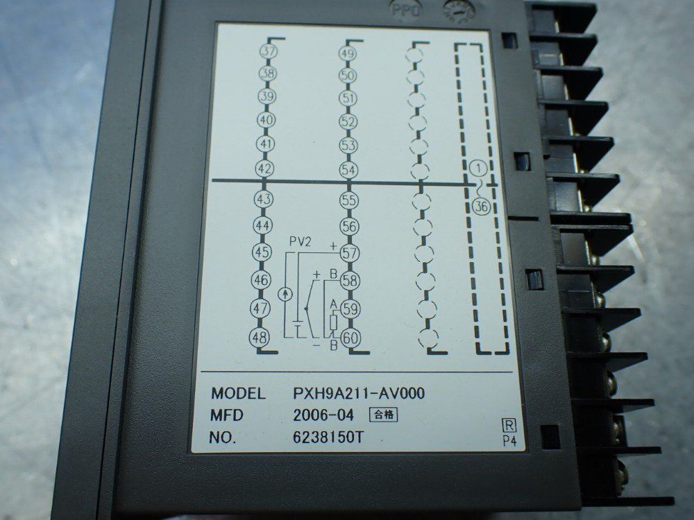 Fuji Electric Pxh Temperature Controller - Pxh9a211-av000