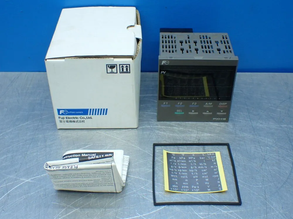 Fuji Electric Temperature Controller - Pxh9d101-1v000