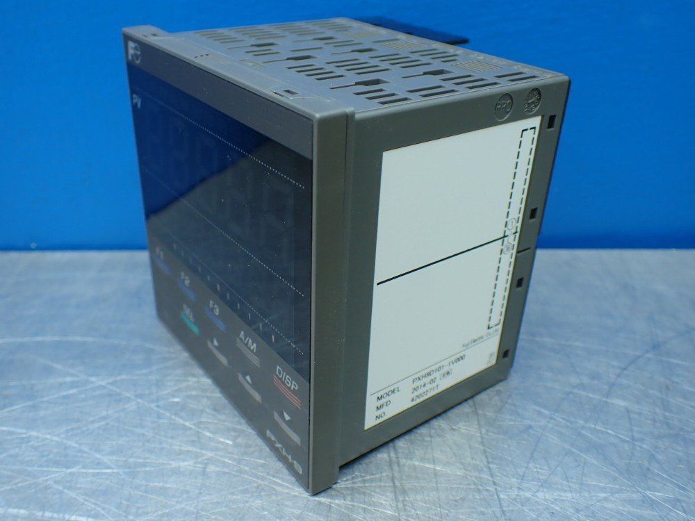 Fuji Electric Temperature Controller - Pxh9d101-1v000