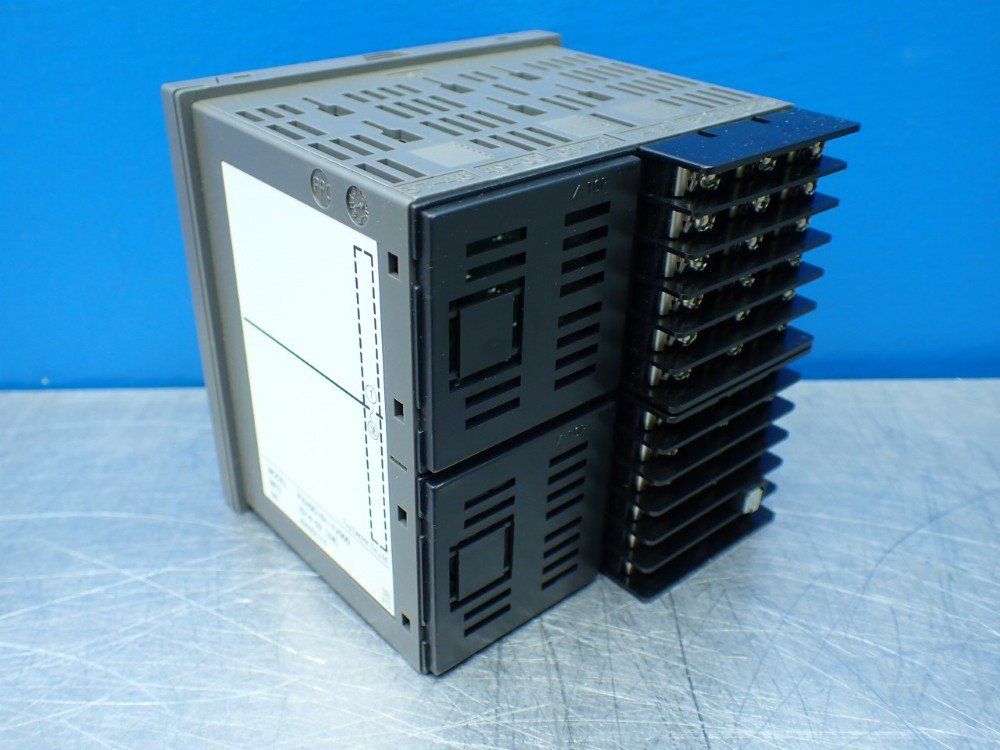 Fuji Electric Temperature Controller - Pxh9d101-1v000