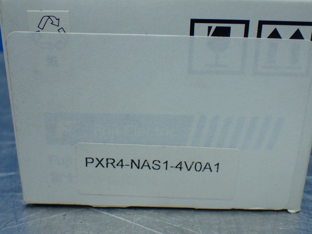 Fuji Electric Socketed Temeprature Controller - Pxr4-nas1-4v0a1