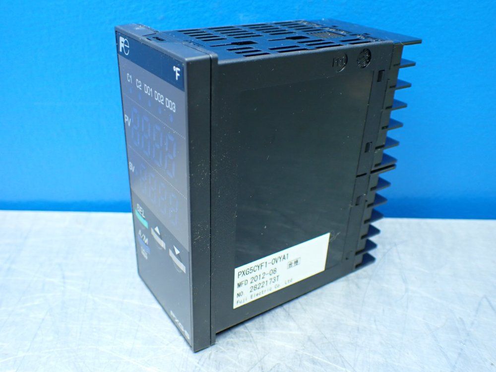 Fuji Electric Temperature Controller - Pxg5cyf1-ovya1