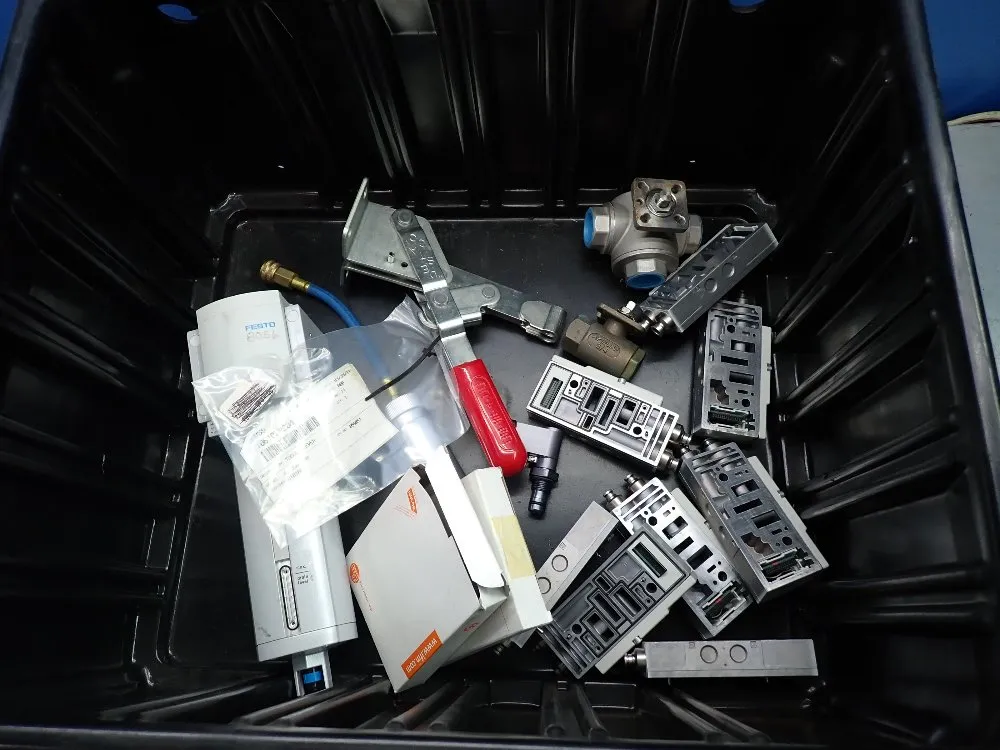 Valves And Hardware Lot