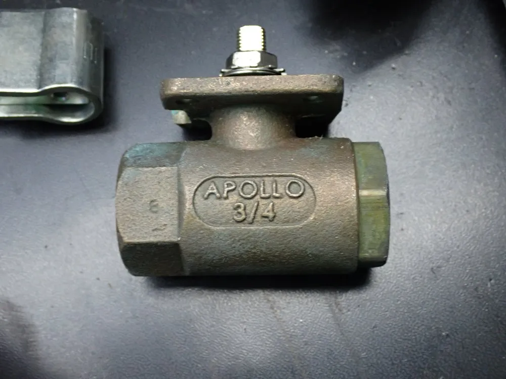 Valves And Hardware Lot