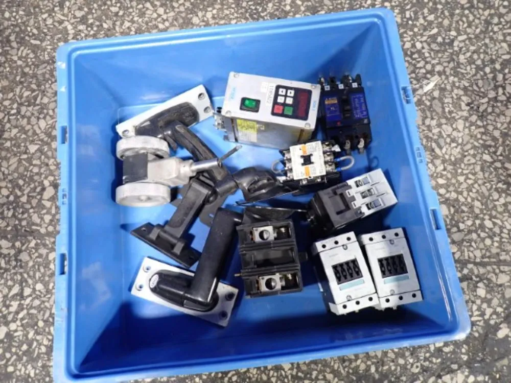 Siemens, Weber, Square D, Mitsuibishi Mounts, Circuit Breakers