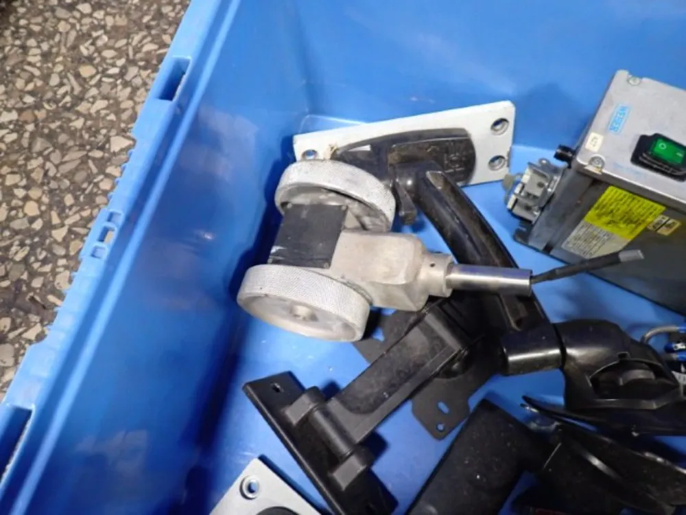 Siemens, Weber, Square D, Mitsuibishi Mounts, Circuit Breakers