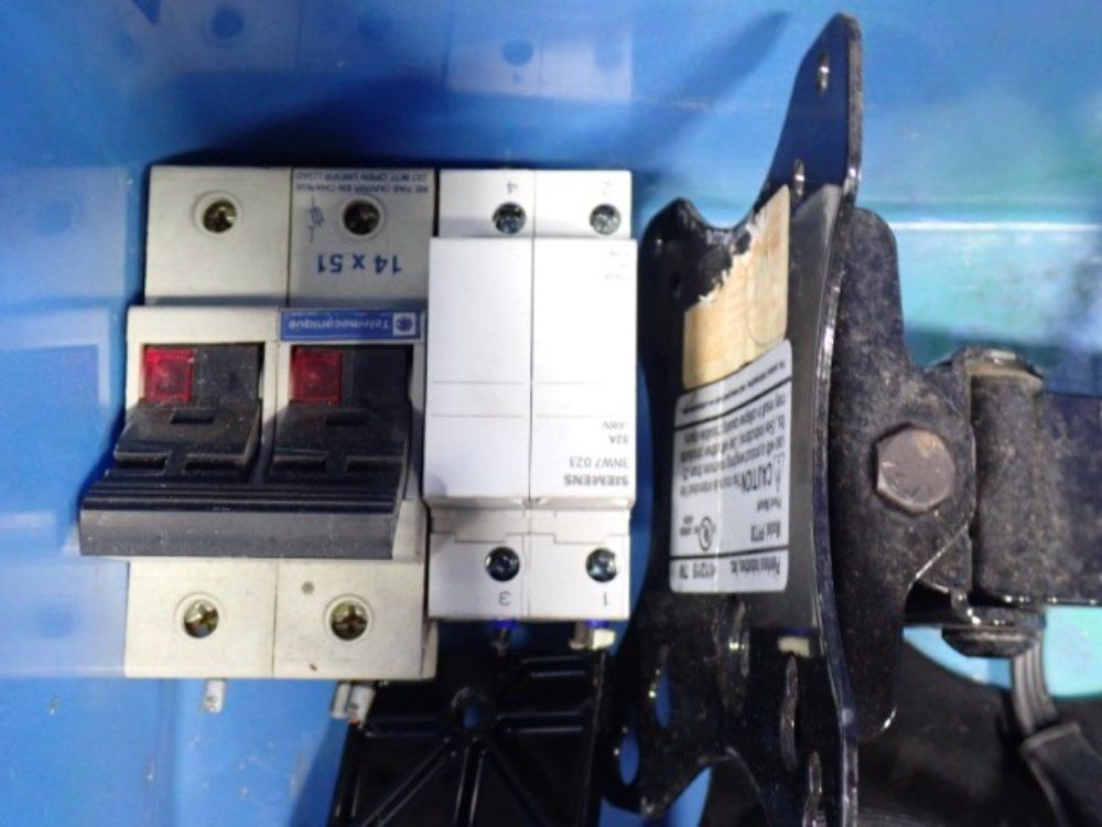 Ferraz Shawmut, Perceptron, Peerless Circuit Breaker, Mounts, Modems, Repeater Enclosure