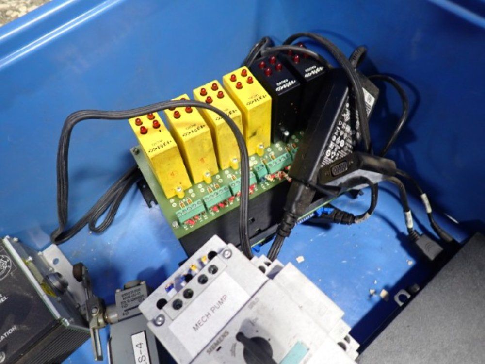 Perceptron, A-b, Dell Siemens Circuit Breakers, Enclosure