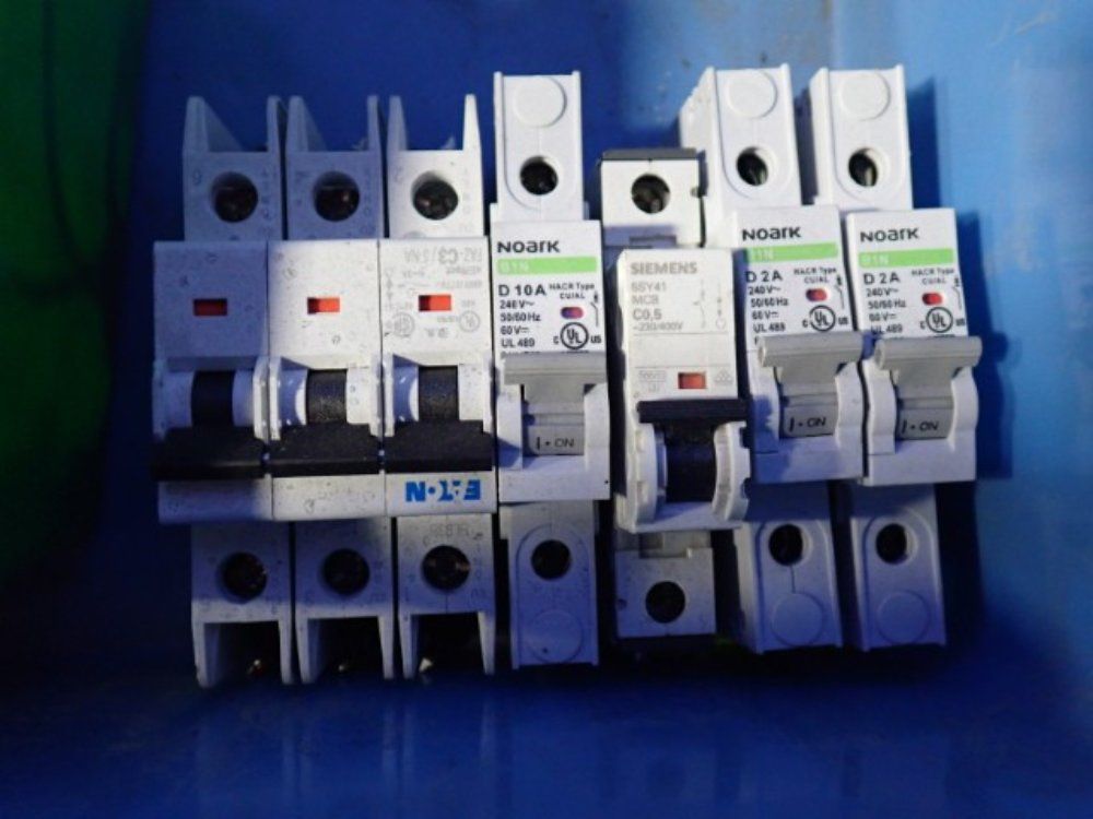 Atotech, Noark, Siemens, Mistusibishi, A-b Circuit Breakers, Chokes
