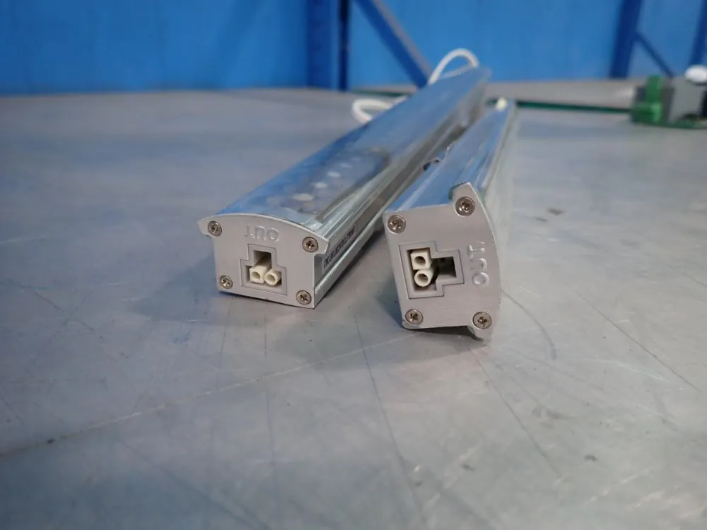 Radionic Hi-tech Inc 1 1/2" X 19" Lot Of 2 Light Curtains - Zx515-cw