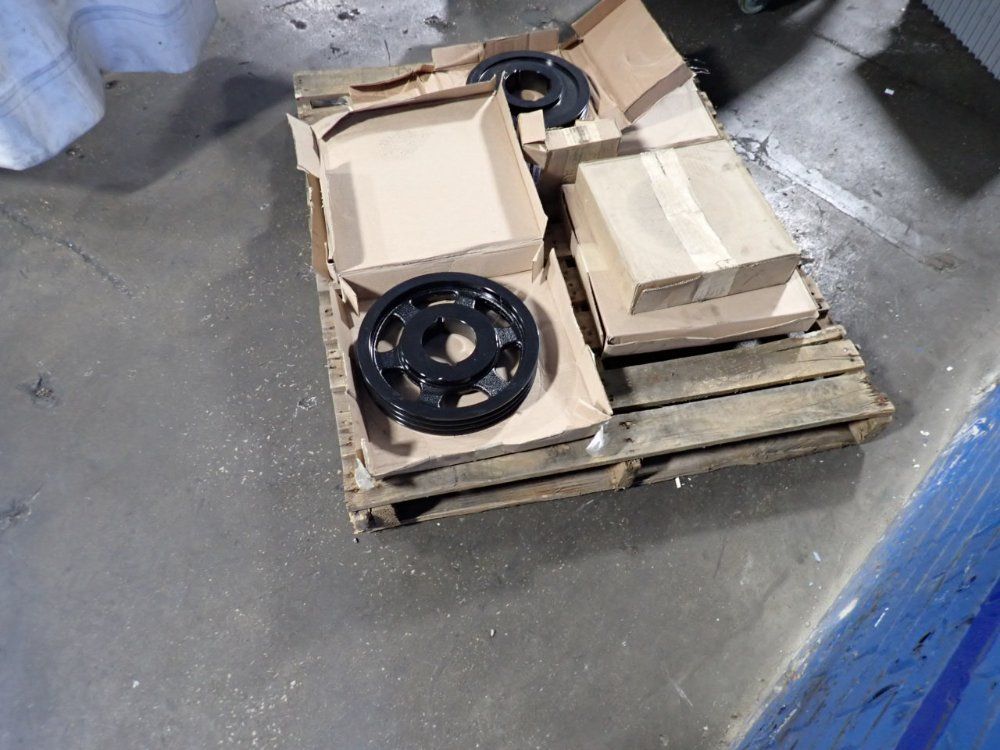 Dodge Crankshaft Pulley - 111007