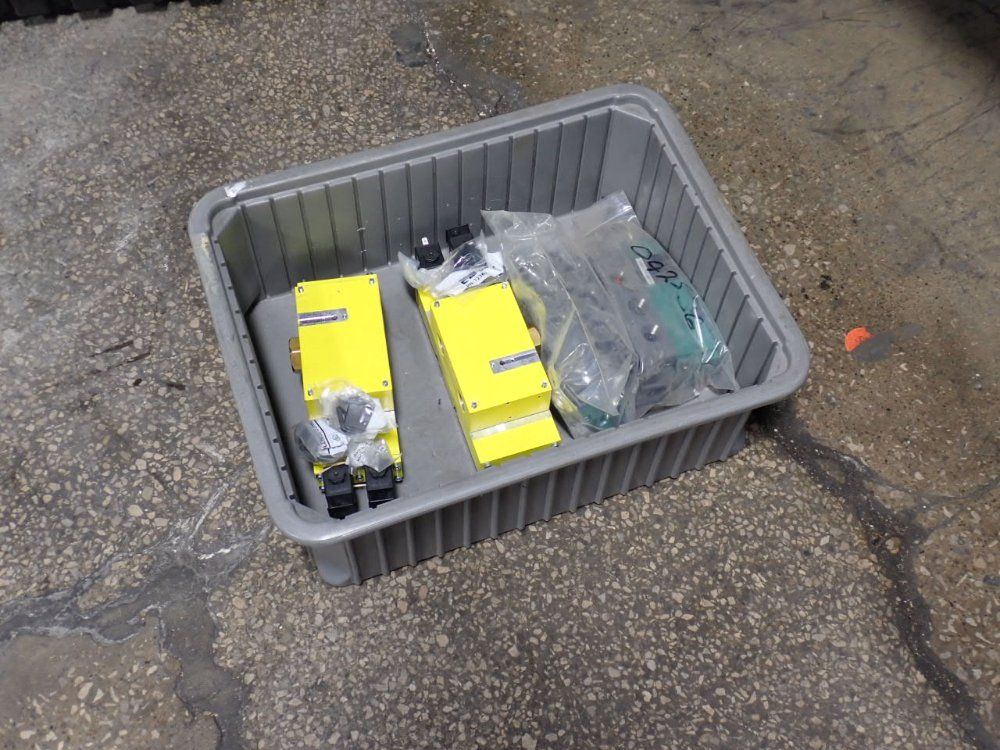 Ross Cross Mirror Double Valve