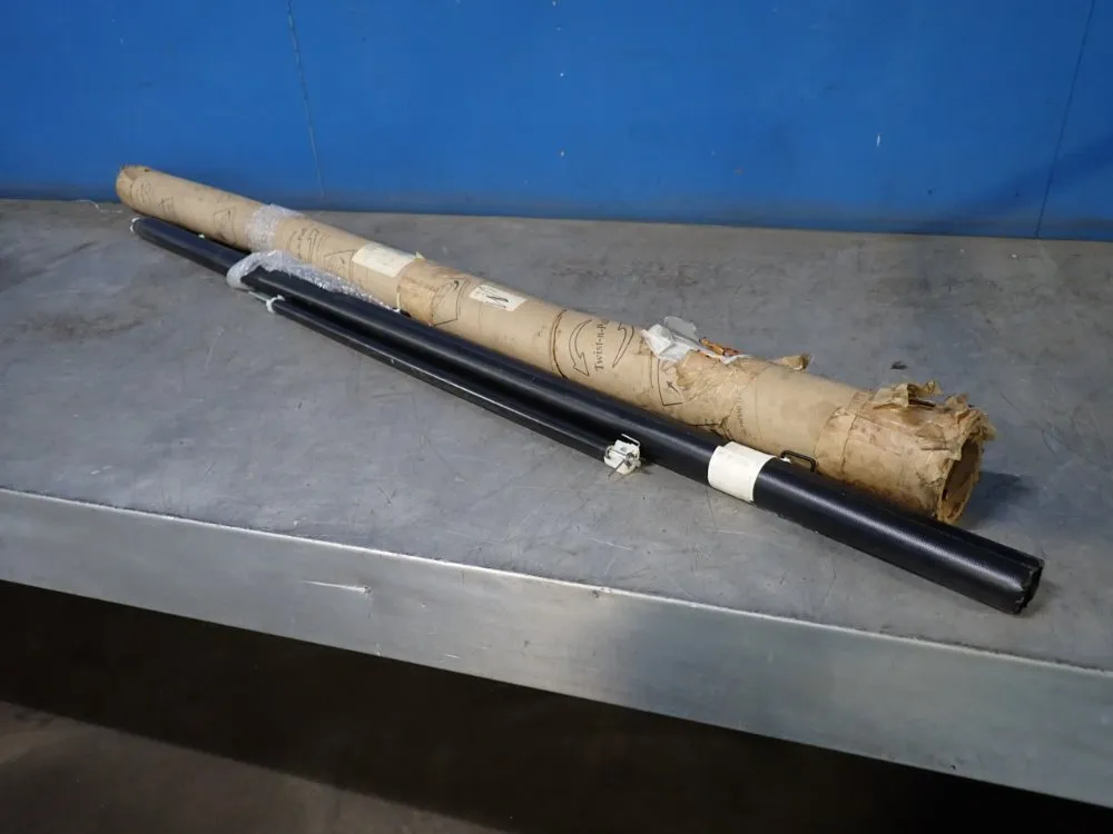 Bearing Distributor 59"x32" Hd Curtain