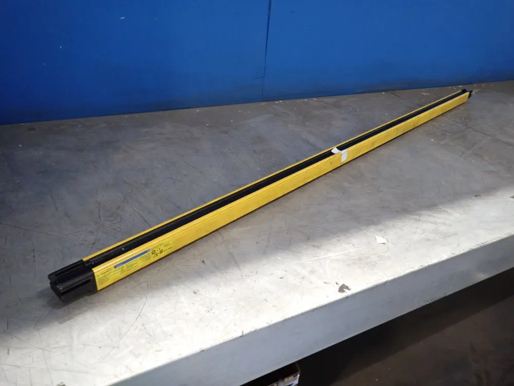 Keyence 63"x1" Light Curtain - Sl-v88hm-r