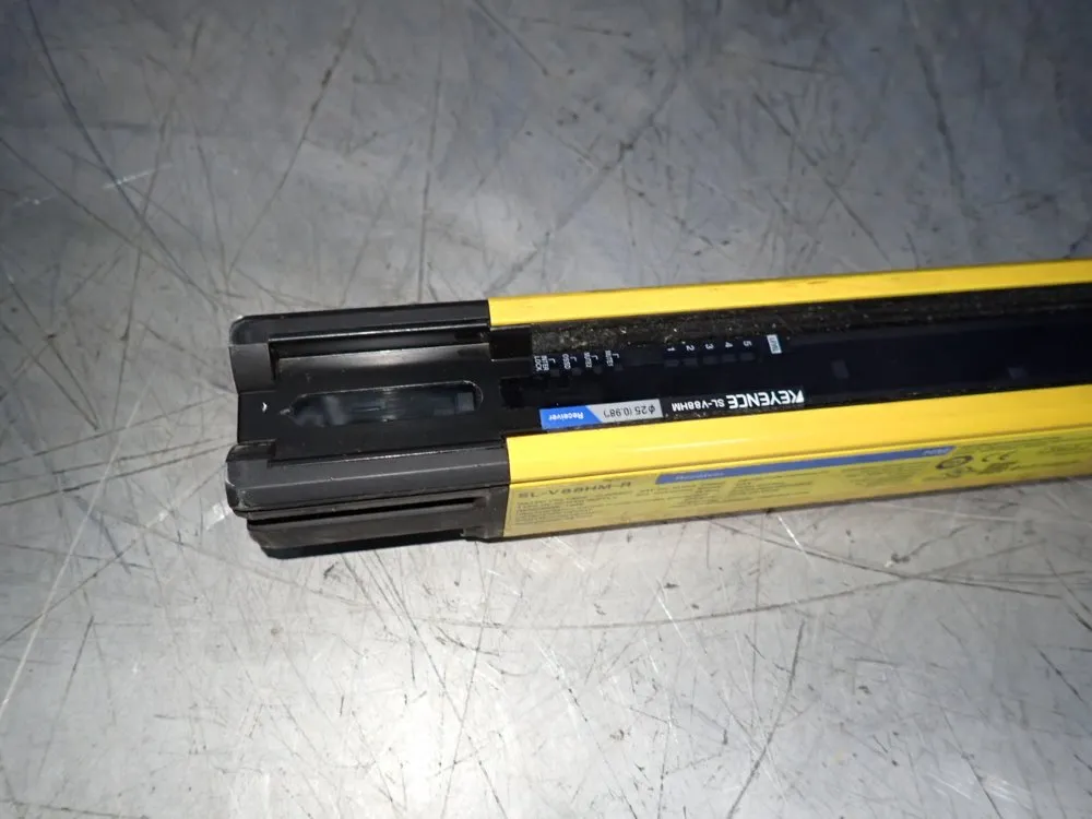 Keyence 63"x1" Light Curtain - Sl-v88hm-r